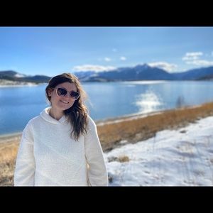 Meet your Posher, Melissa